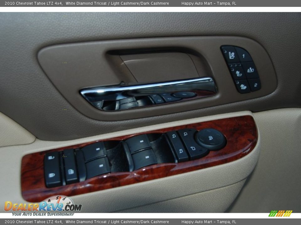 2010 Chevrolet Tahoe LTZ 4x4 White Diamond Tricoat / Light Cashmere/Dark Cashmere Photo #25