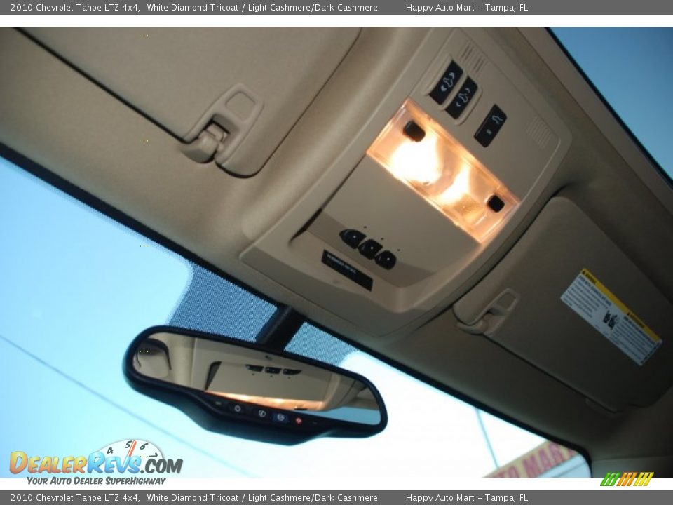 2010 Chevrolet Tahoe LTZ 4x4 White Diamond Tricoat / Light Cashmere/Dark Cashmere Photo #34