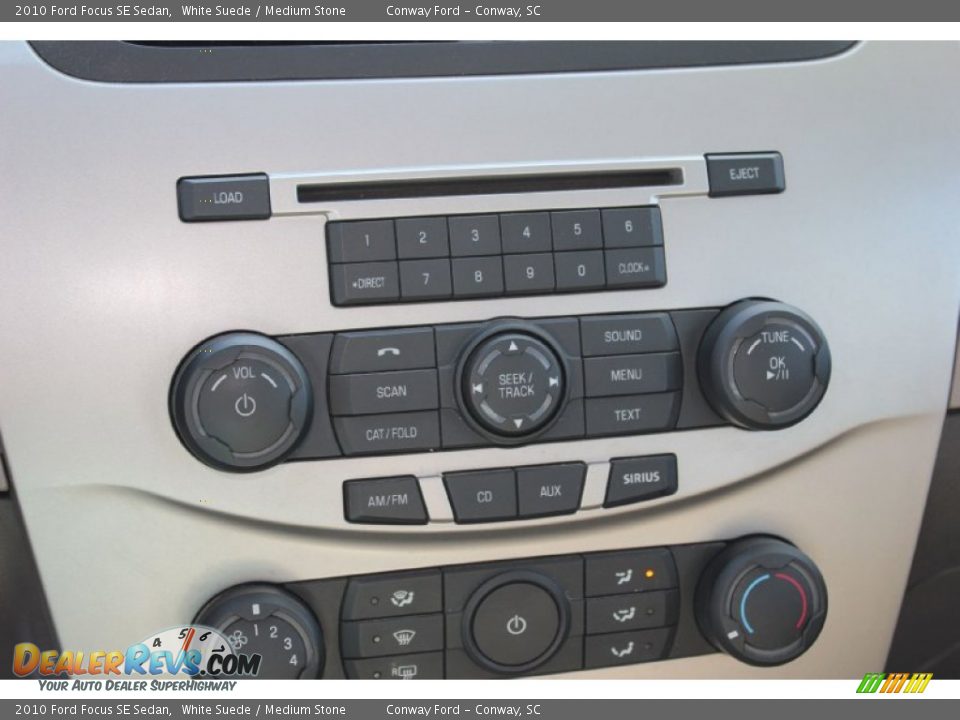 2010 Ford Focus SE Sedan White Suede / Medium Stone Photo #24