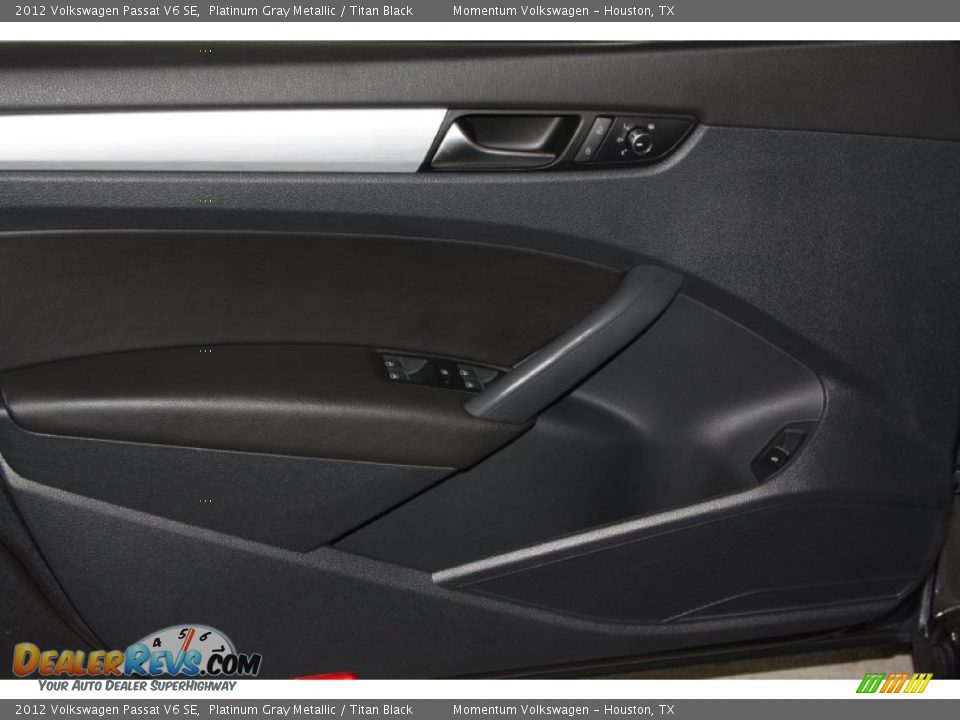 2012 Volkswagen Passat V6 SE Platinum Gray Metallic / Titan Black Photo #8