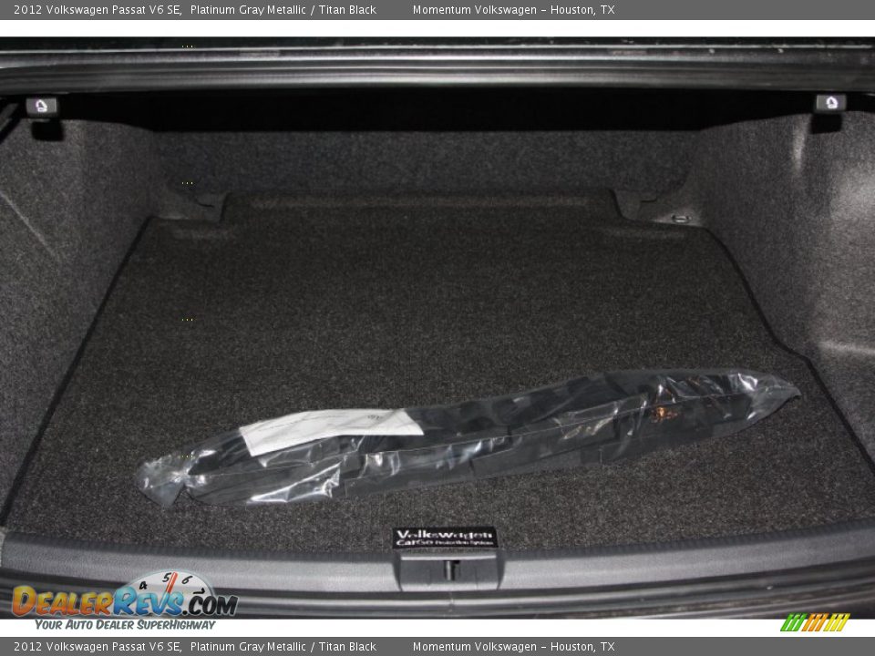 2012 Volkswagen Passat V6 SE Platinum Gray Metallic / Titan Black Photo #18