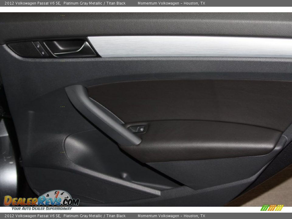 2012 Volkswagen Passat V6 SE Platinum Gray Metallic / Titan Black Photo #20