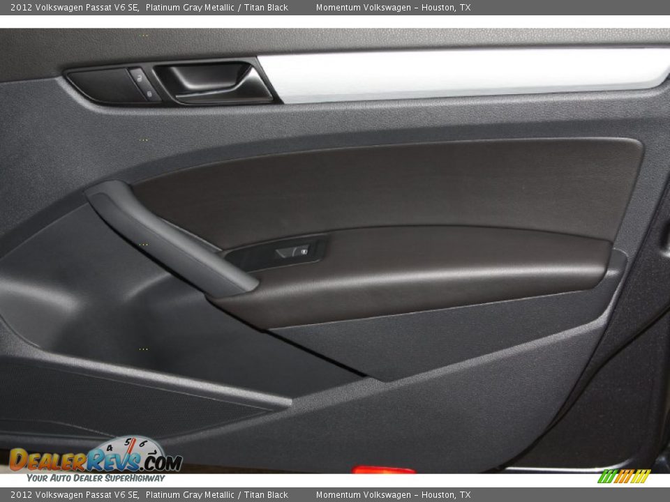 2012 Volkswagen Passat V6 SE Platinum Gray Metallic / Titan Black Photo #22