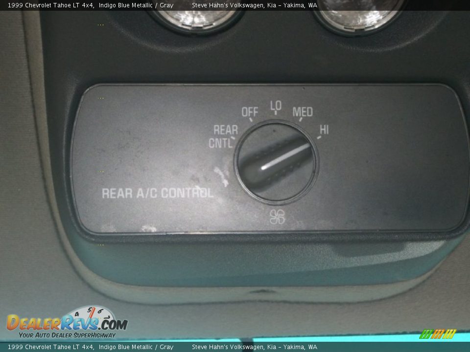 1999 Chevrolet Tahoe LT 4x4 Indigo Blue Metallic / Gray Photo #18