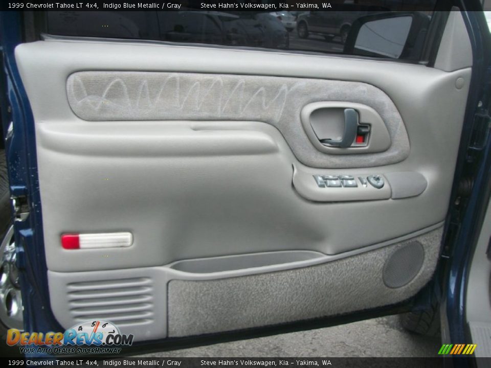 1999 Chevrolet Tahoe LT 4x4 Indigo Blue Metallic / Gray Photo #19