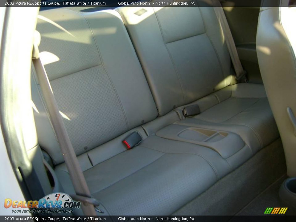 2003 Acura RSX Sports Coupe Taffeta White / Titanium Photo #25