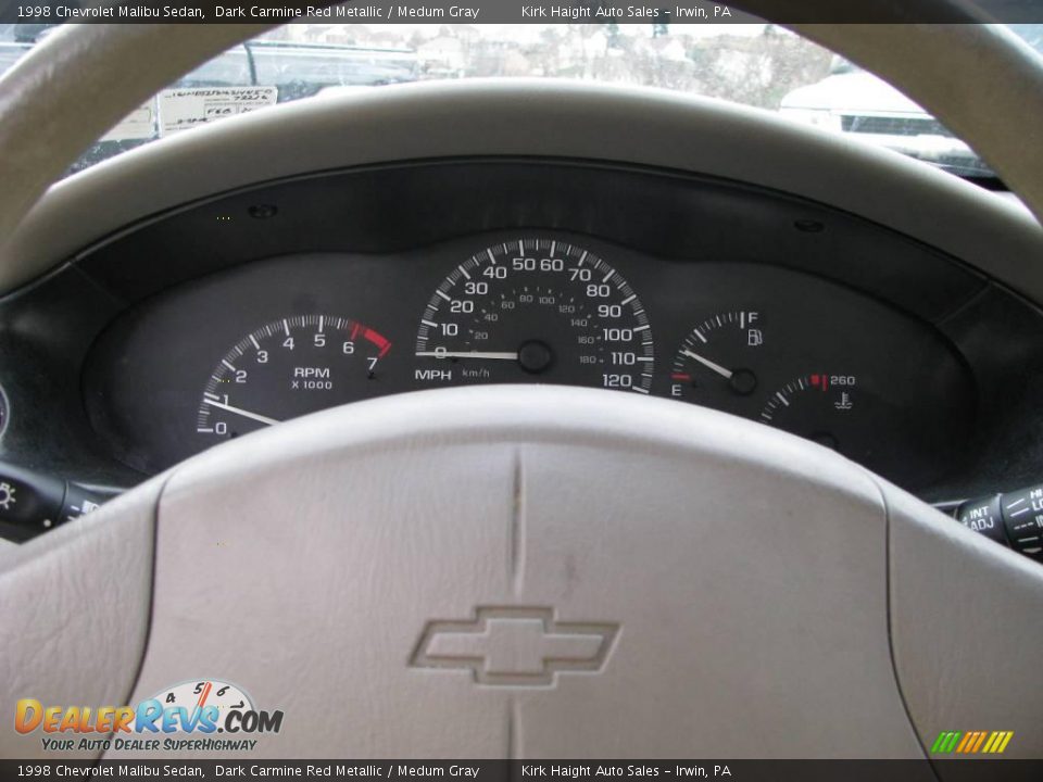 1998 Chevrolet Malibu Sedan Gauges Photo #15