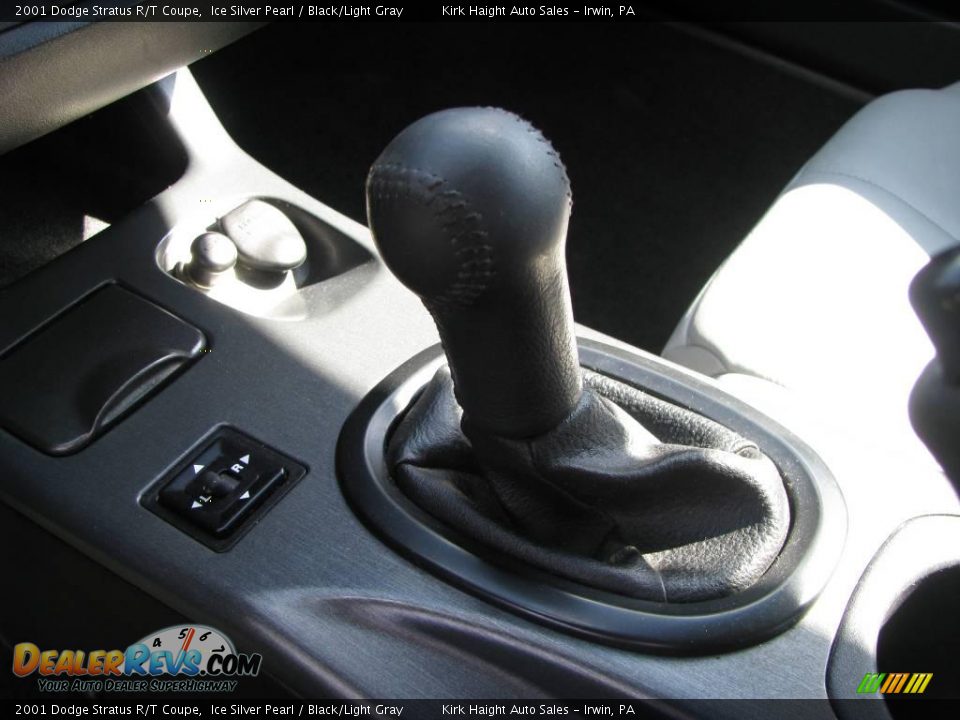 2001 Dodge Stratus R/T Coupe Ice Silver Pearl / Black/Light Gray Photo #16