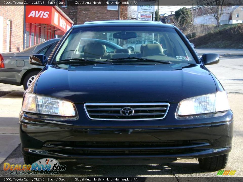 2001 Toyota Camry XLE V6 Black / Oak Photo #7