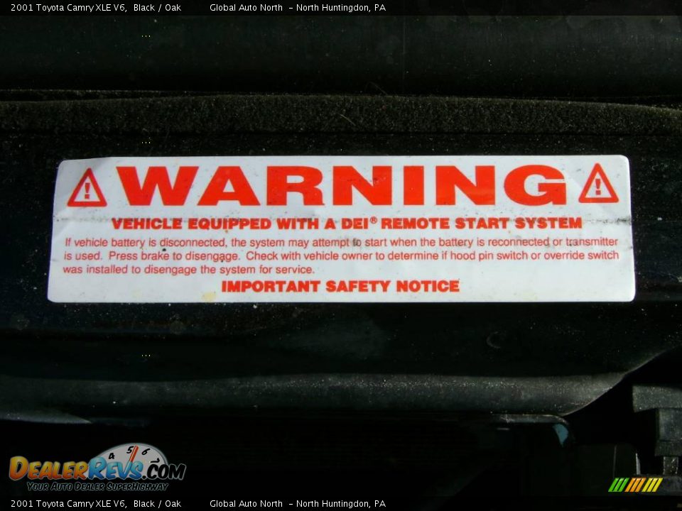 2001 Toyota Camry XLE V6 Black / Oak Photo #11