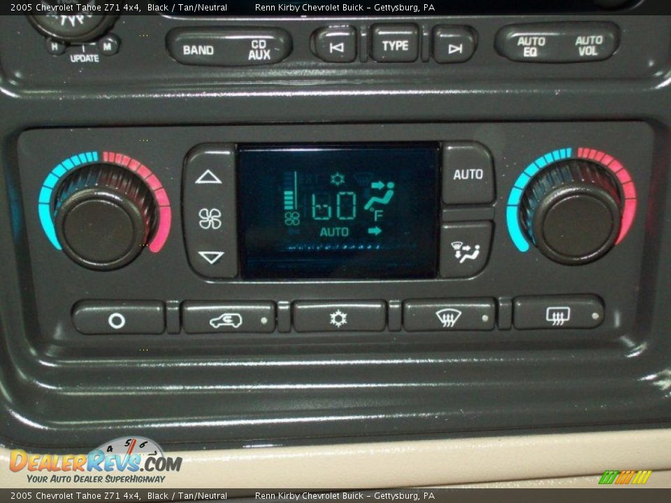 2005 Chevrolet Tahoe Z71 4x4 Black / Tan/Neutral Photo #26