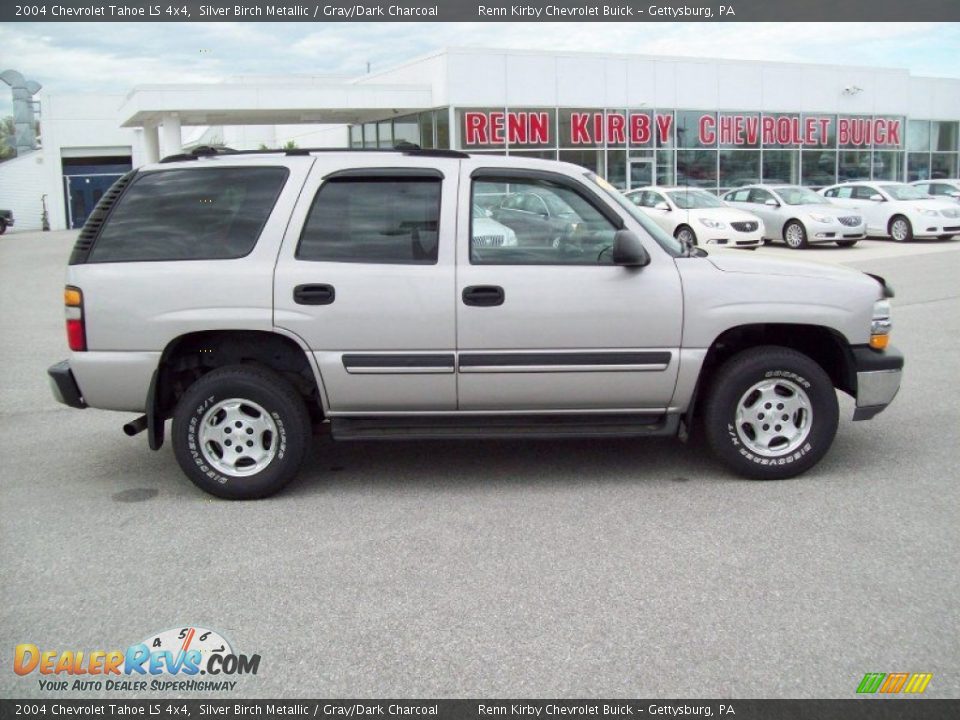2004 Chevrolet Tahoe LS 4x4 Silver Birch Metallic / Gray/Dark Charcoal Photo #3
