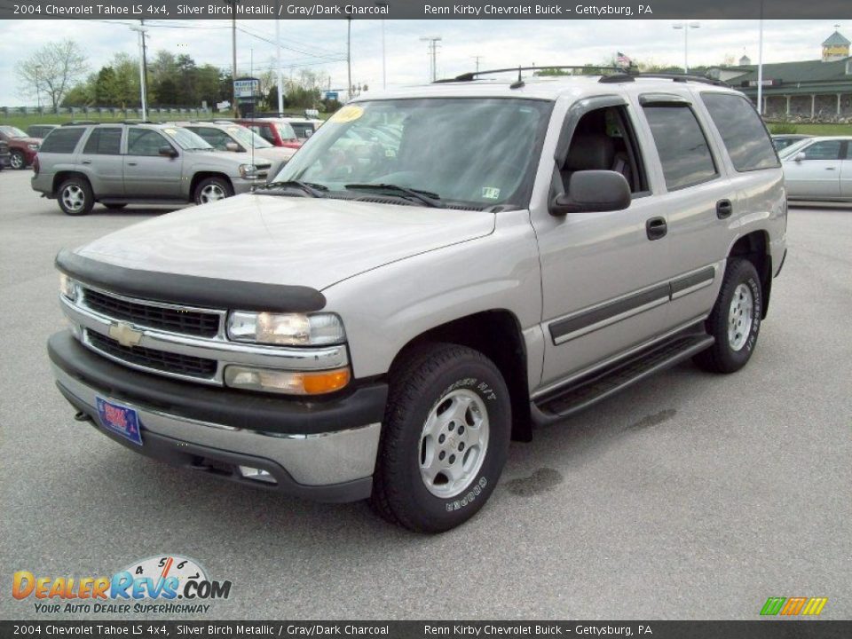 2004 Chevrolet Tahoe LS 4x4 Silver Birch Metallic / Gray/Dark Charcoal Photo #9