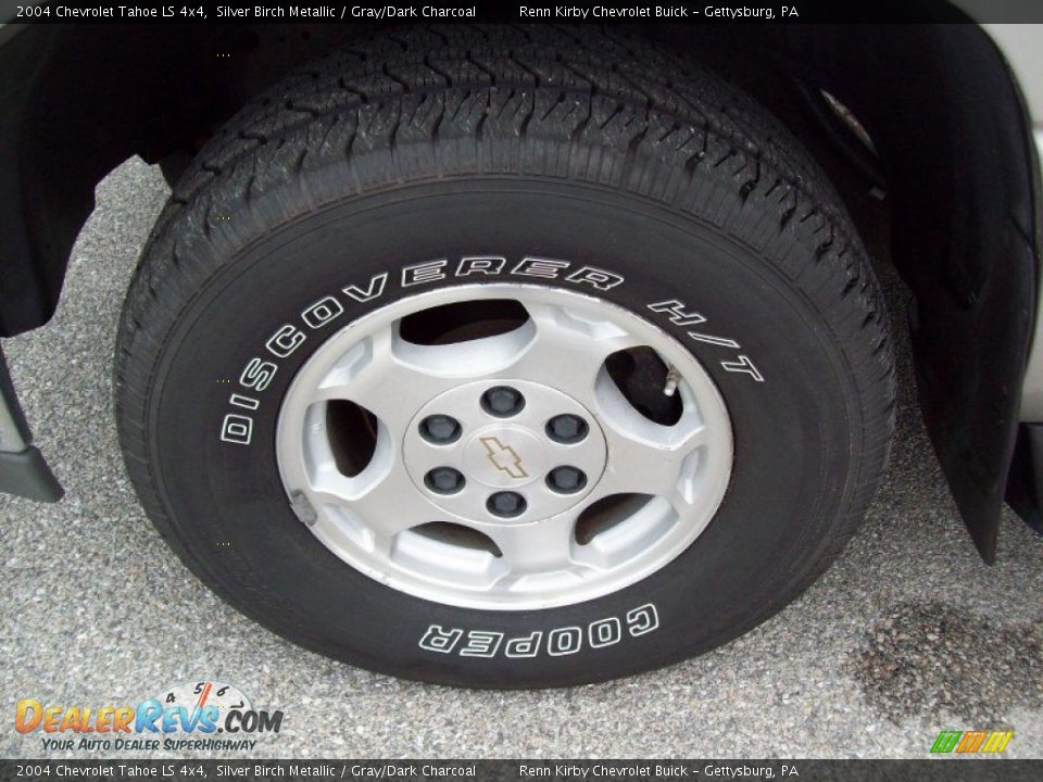 2004 Chevrolet Tahoe LS 4x4 Silver Birch Metallic / Gray/Dark Charcoal Photo #16