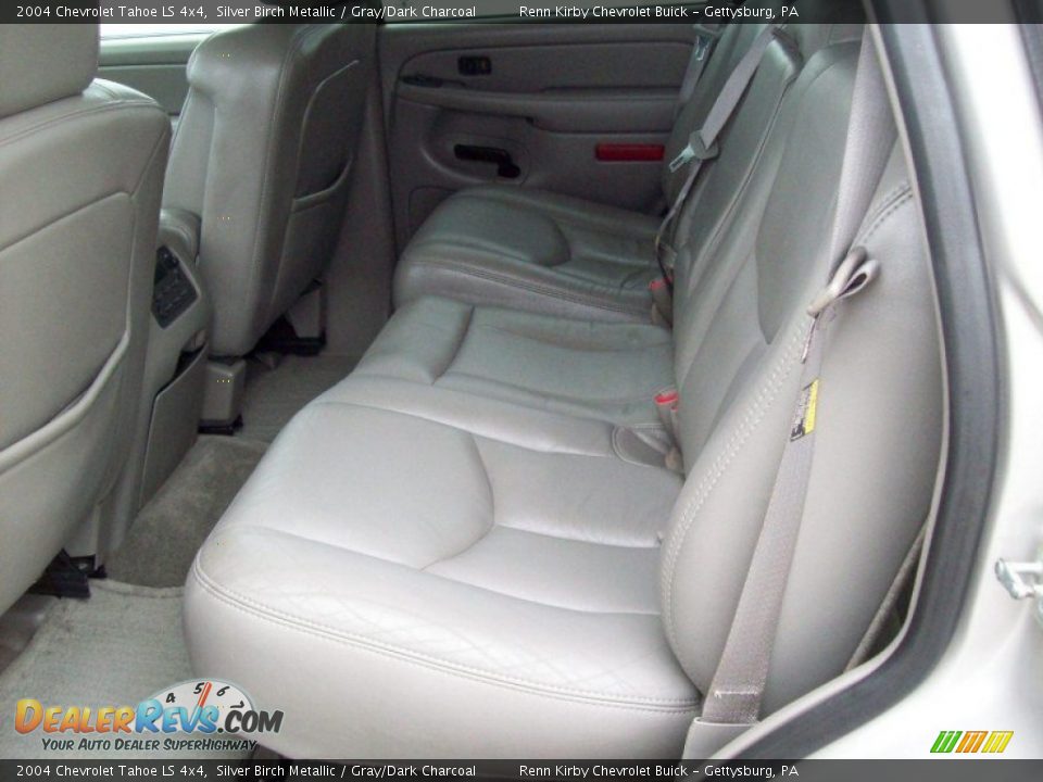 2004 Chevrolet Tahoe LS 4x4 Silver Birch Metallic / Gray/Dark Charcoal Photo #18