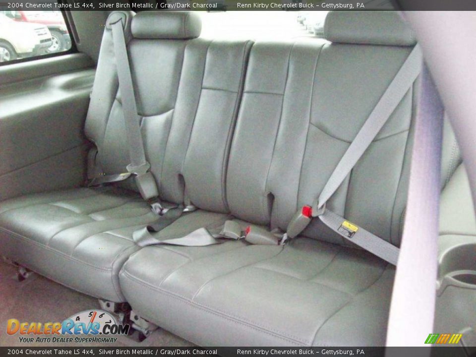 2004 Chevrolet Tahoe LS 4x4 Silver Birch Metallic / Gray/Dark Charcoal Photo #19