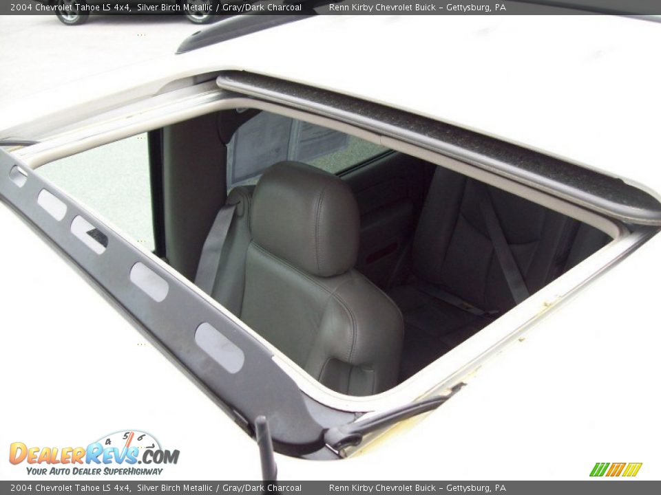 2004 Chevrolet Tahoe LS 4x4 Silver Birch Metallic / Gray/Dark Charcoal Photo #30