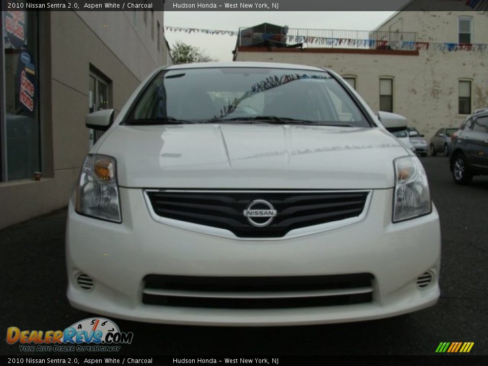 2010 Nissan Sentra 2.0 Aspen White / Charcoal Photo #2