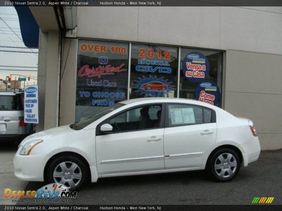 2010 Nissan Sentra 2.0 Aspen White / Charcoal Photo #3