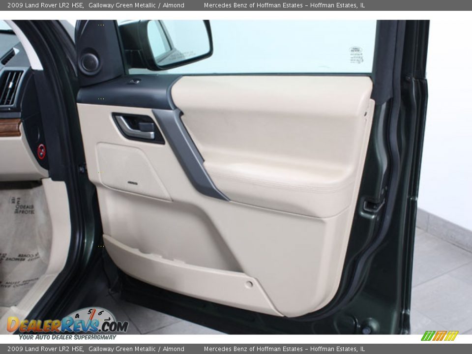 2009 Land Rover LR2 HSE Galloway Green Metallic / Almond Photo #13
