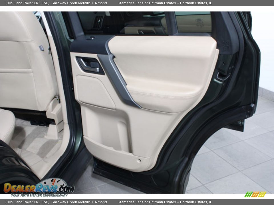2009 Land Rover LR2 HSE Galloway Green Metallic / Almond Photo #14