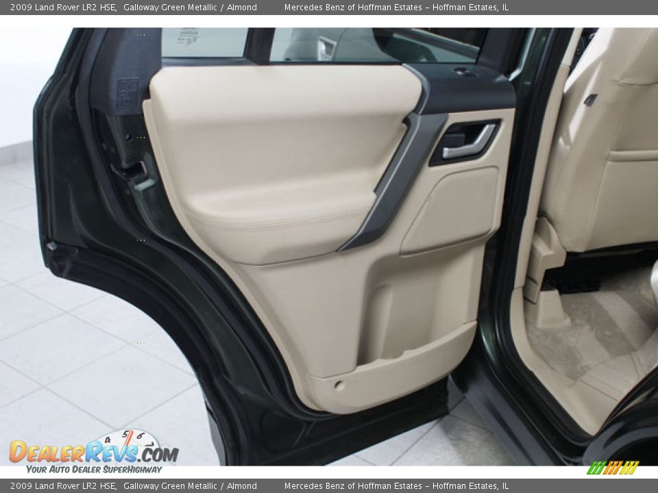 2009 Land Rover LR2 HSE Galloway Green Metallic / Almond Photo #15