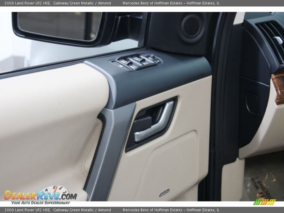 2009 Land Rover LR2 HSE Galloway Green Metallic / Almond Photo #17