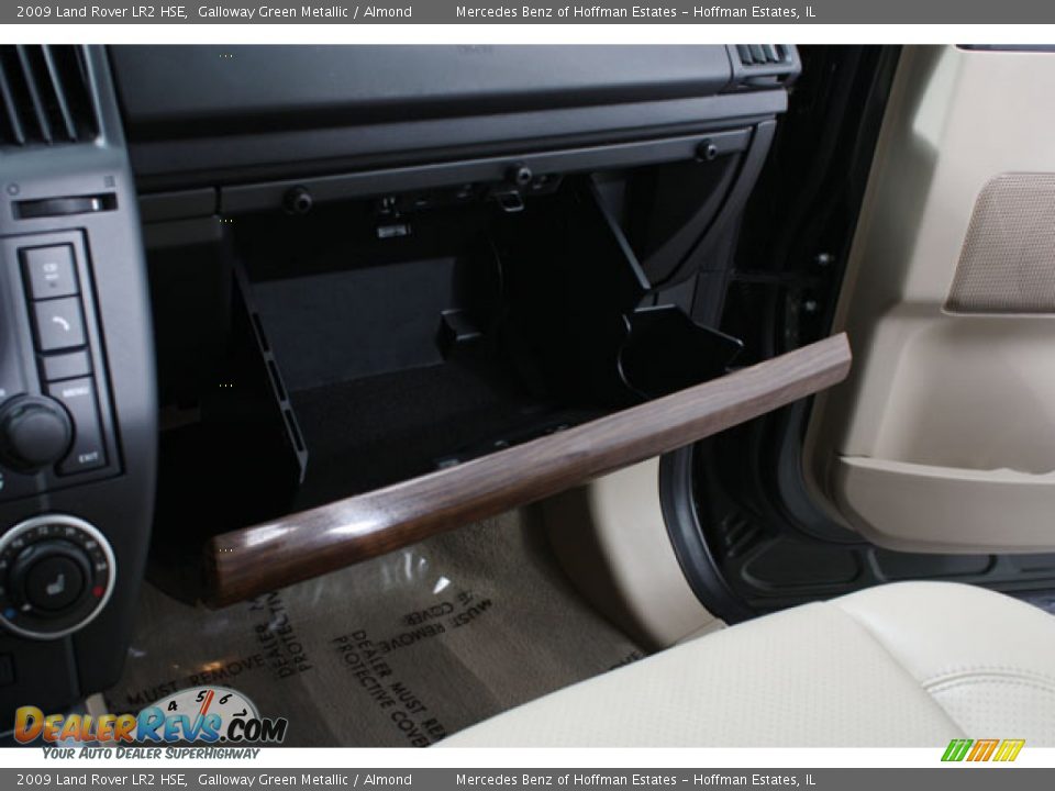 2009 Land Rover LR2 HSE Galloway Green Metallic / Almond Photo #21
