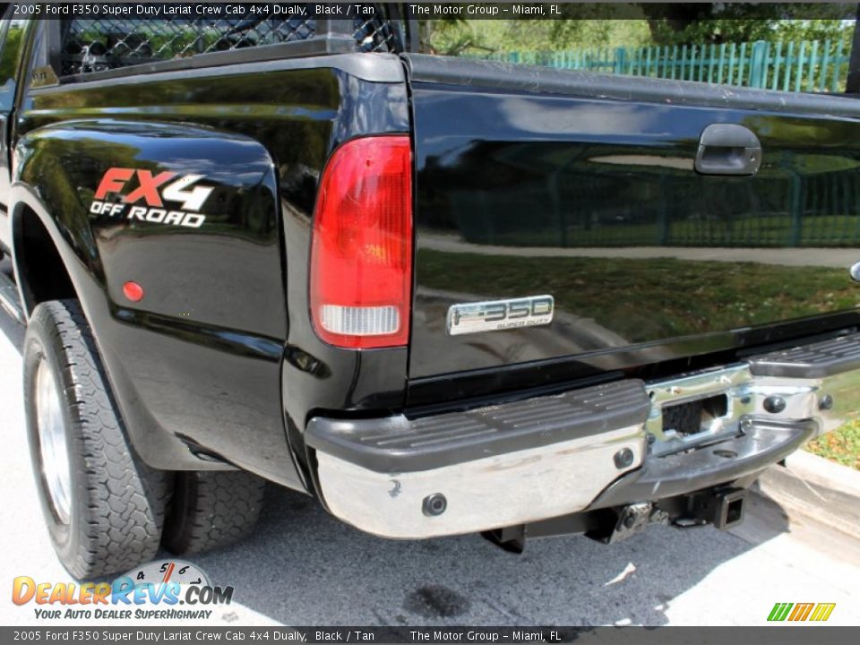 2005 Ford F350 Super Duty Lariat Crew Cab 4x4 Dually Black / Tan Photo #12