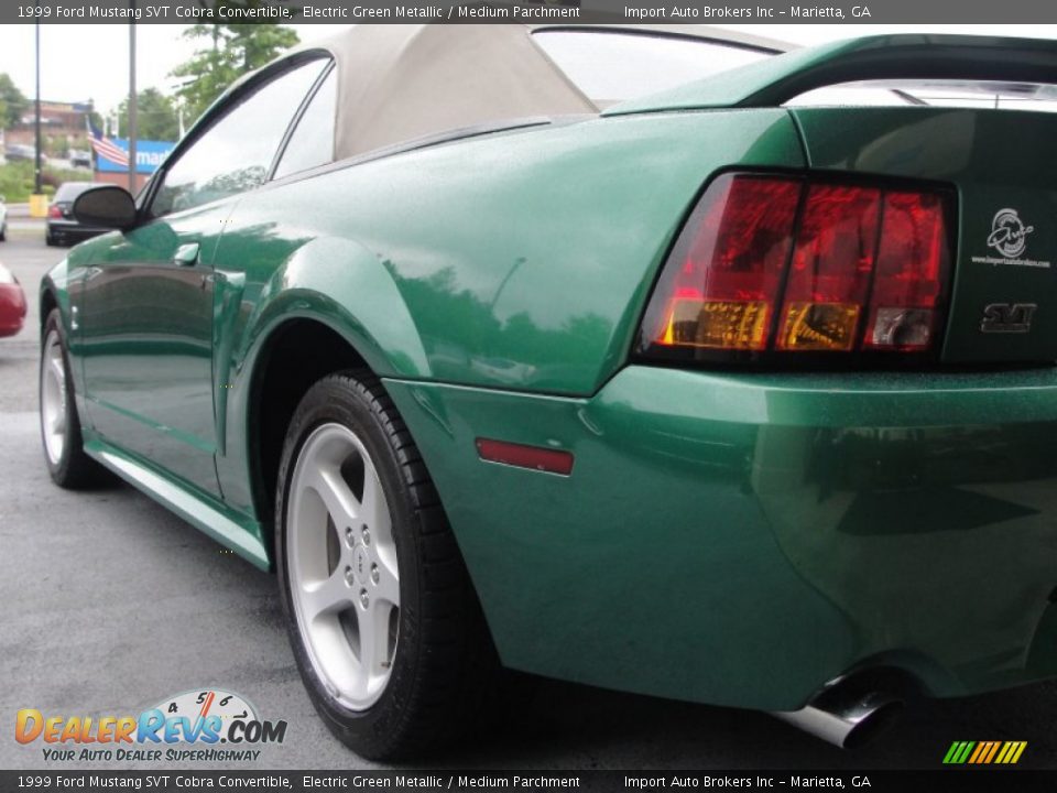 1999 Ford Mustang SVT Cobra Convertible Electric Green Metallic / Medium Parchment Photo #13