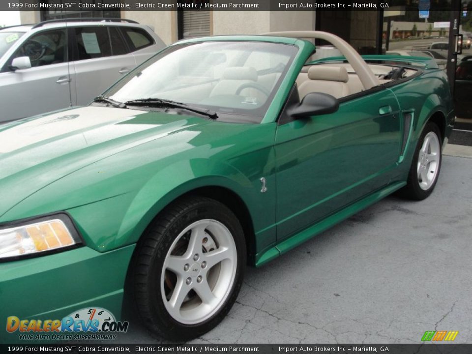 1999 Ford Mustang SVT Cobra Convertible Electric Green Metallic / Medium Parchment Photo #17