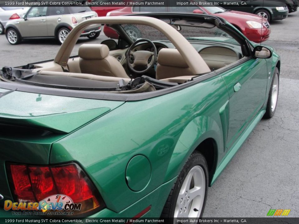 1999 Ford Mustang SVT Cobra Convertible Electric Green Metallic / Medium Parchment Photo #20