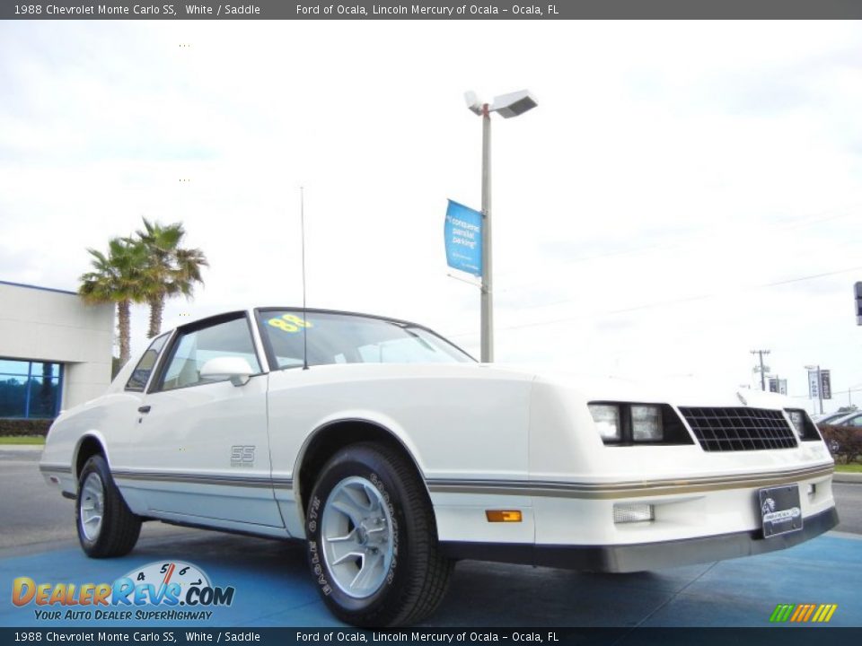 Front 3/4 View of 1988 Chevrolet Monte Carlo SS Photo #7