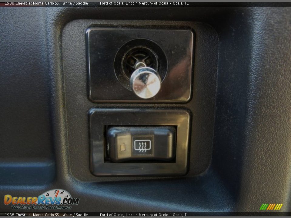 1988 Chevrolet Monte Carlo SS White / Saddle Photo #26