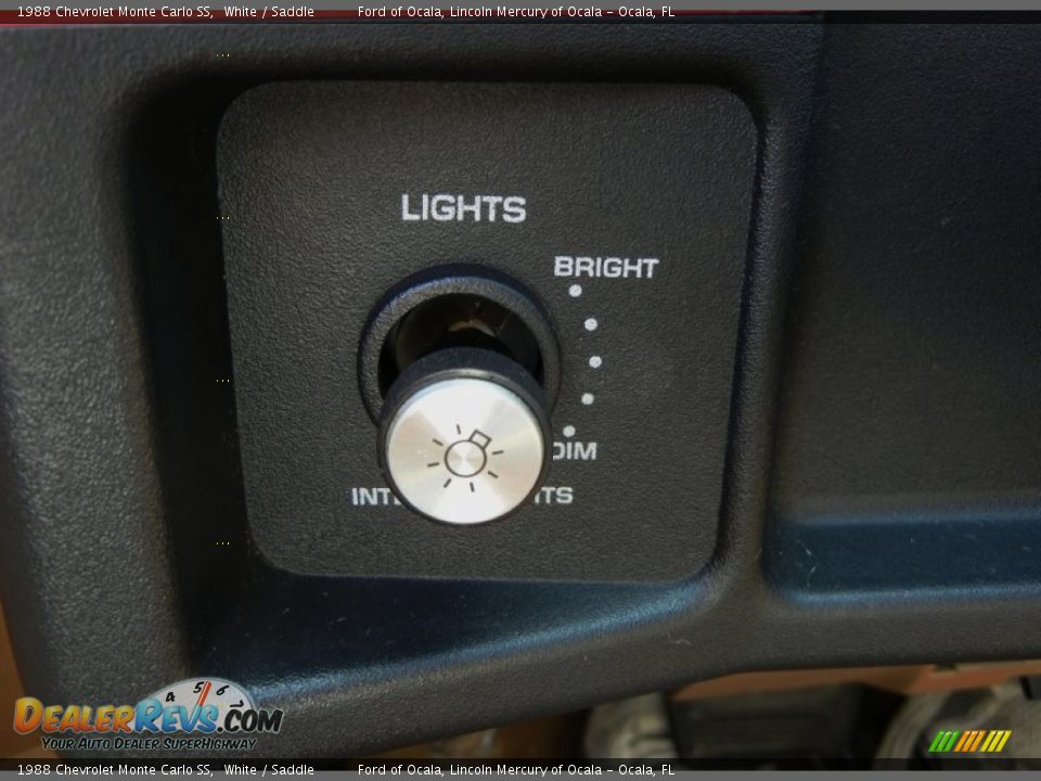 Controls of 1988 Chevrolet Monte Carlo SS Photo #27