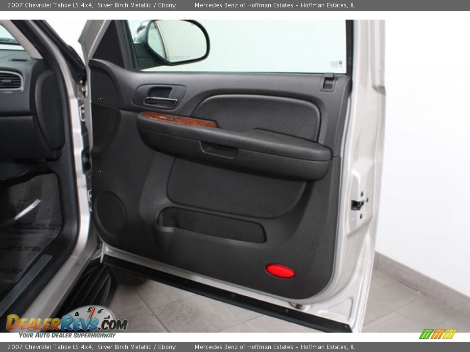 2007 Chevrolet Tahoe LS 4x4 Silver Birch Metallic / Ebony Photo #12