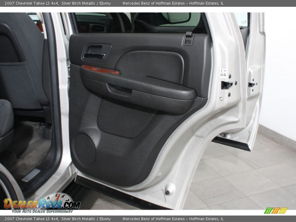 2007 Chevrolet Tahoe LS 4x4 Silver Birch Metallic / Ebony Photo #13