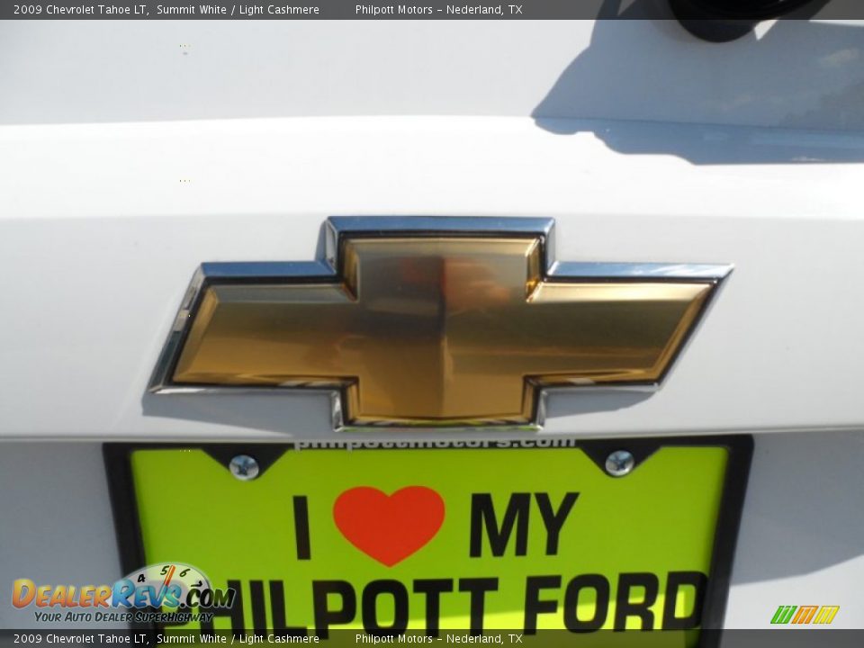 2009 Chevrolet Tahoe LT Summit White / Light Cashmere Photo #15