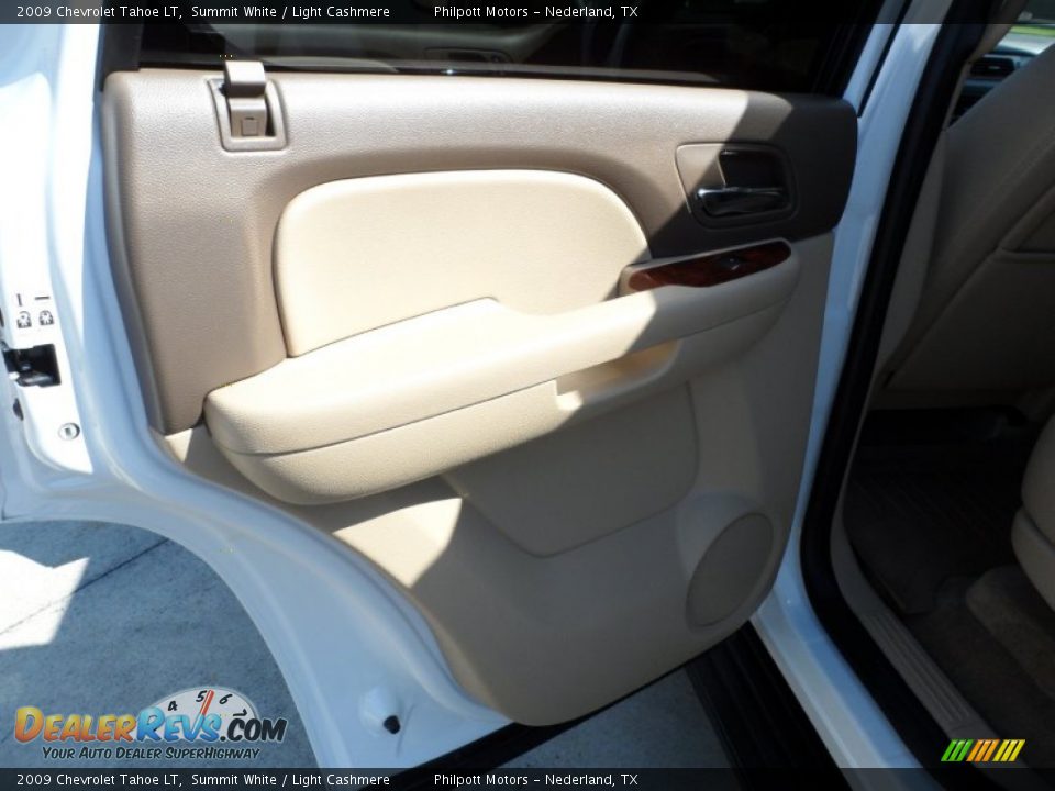 2009 Chevrolet Tahoe LT Summit White / Light Cashmere Photo #26
