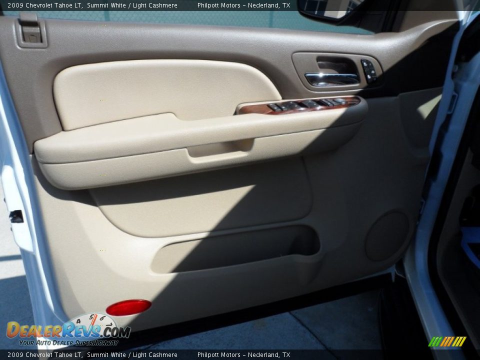 2009 Chevrolet Tahoe LT Summit White / Light Cashmere Photo #29