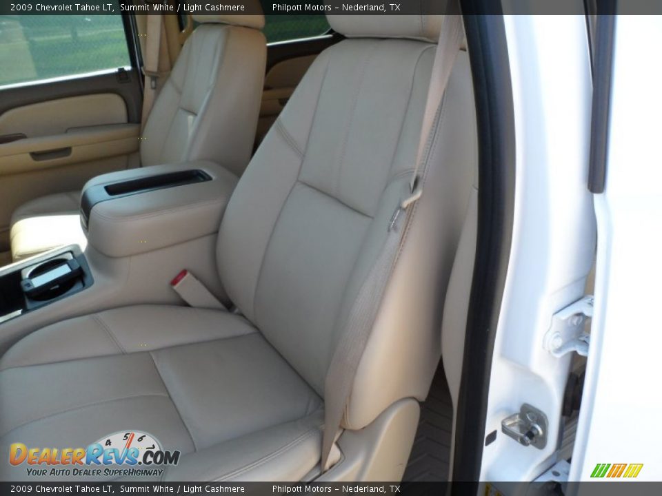 2009 Chevrolet Tahoe LT Summit White / Light Cashmere Photo #31