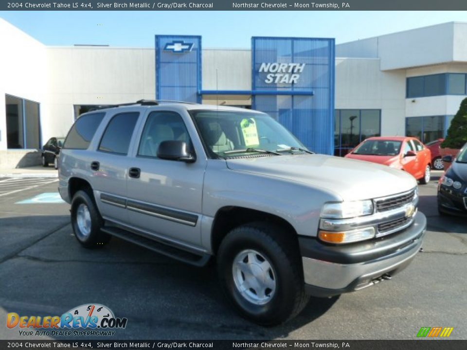 2004 Chevrolet Tahoe LS 4x4 Silver Birch Metallic / Gray/Dark Charcoal Photo #1