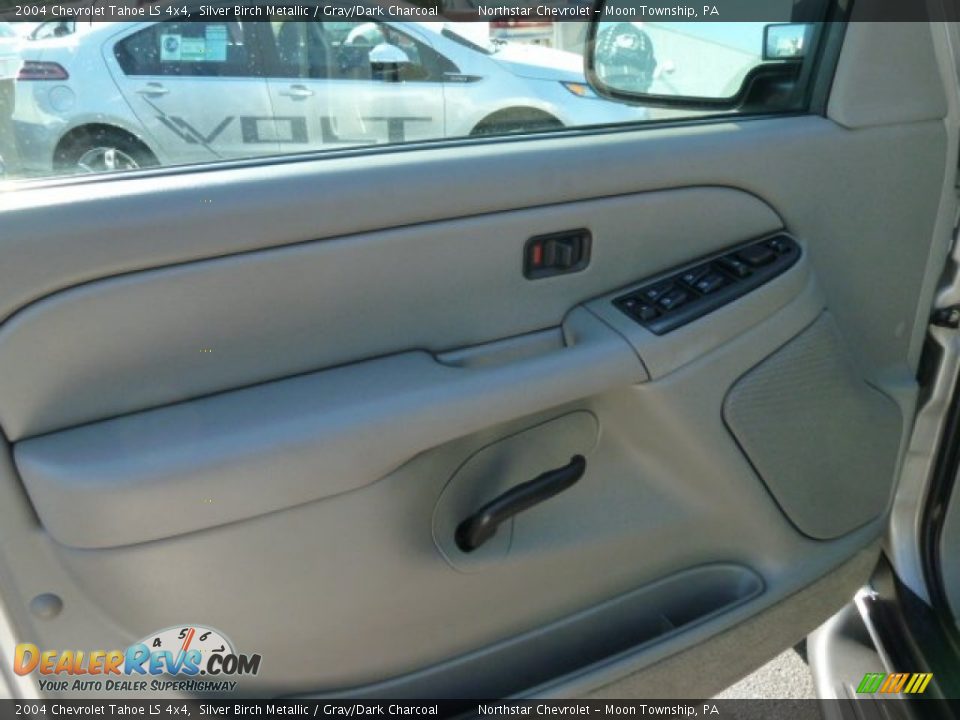 2004 Chevrolet Tahoe LS 4x4 Silver Birch Metallic / Gray/Dark Charcoal Photo #14