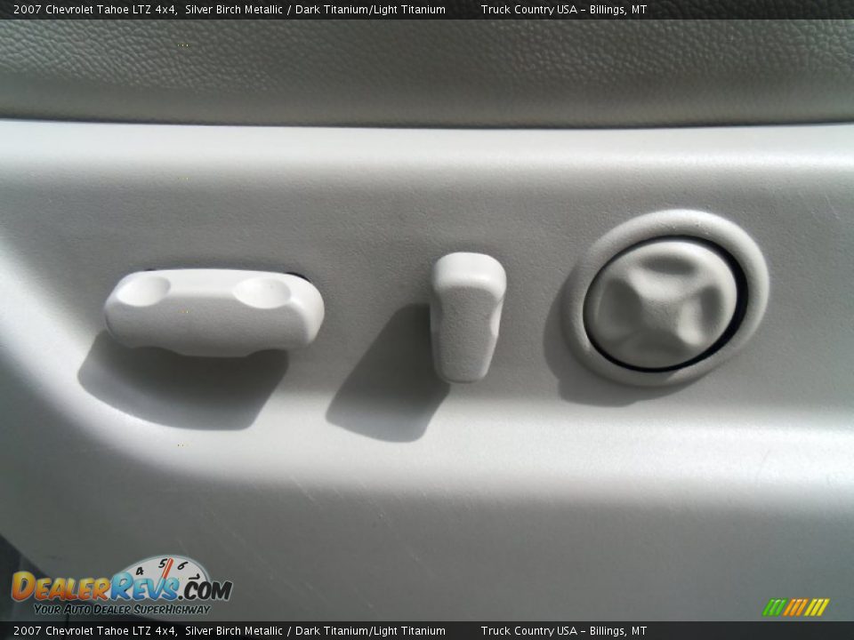 2007 Chevrolet Tahoe LTZ 4x4 Silver Birch Metallic / Dark Titanium/Light Titanium Photo #8