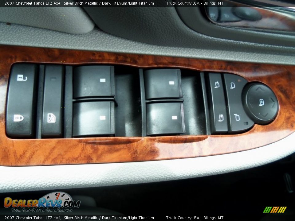 2007 Chevrolet Tahoe LTZ 4x4 Silver Birch Metallic / Dark Titanium/Light Titanium Photo #9