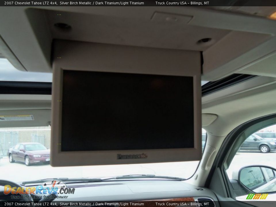 2007 Chevrolet Tahoe LTZ 4x4 Silver Birch Metallic / Dark Titanium/Light Titanium Photo #32