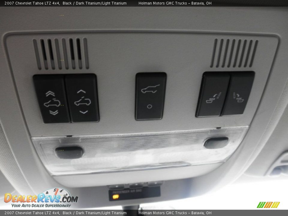 2007 Chevrolet Tahoe LTZ 4x4 Black / Dark Titanium/Light Titanium Photo #12