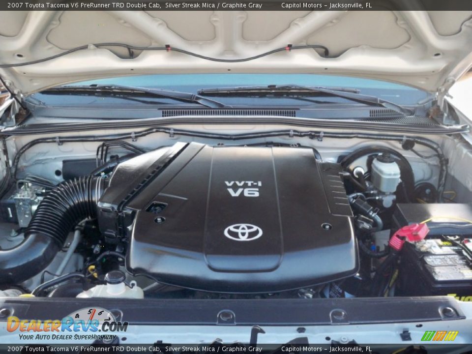 2007 Toyota Tacoma V6 PreRunner TRD Double Cab Silver Streak Mica / Graphite Gray Photo #25