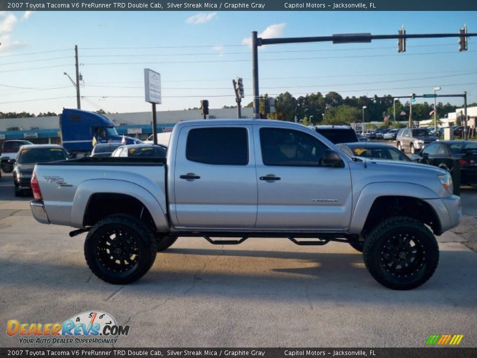 2007 Toyota Tacoma V6 PreRunner TRD Double Cab Silver Streak Mica / Graphite Gray Photo #32