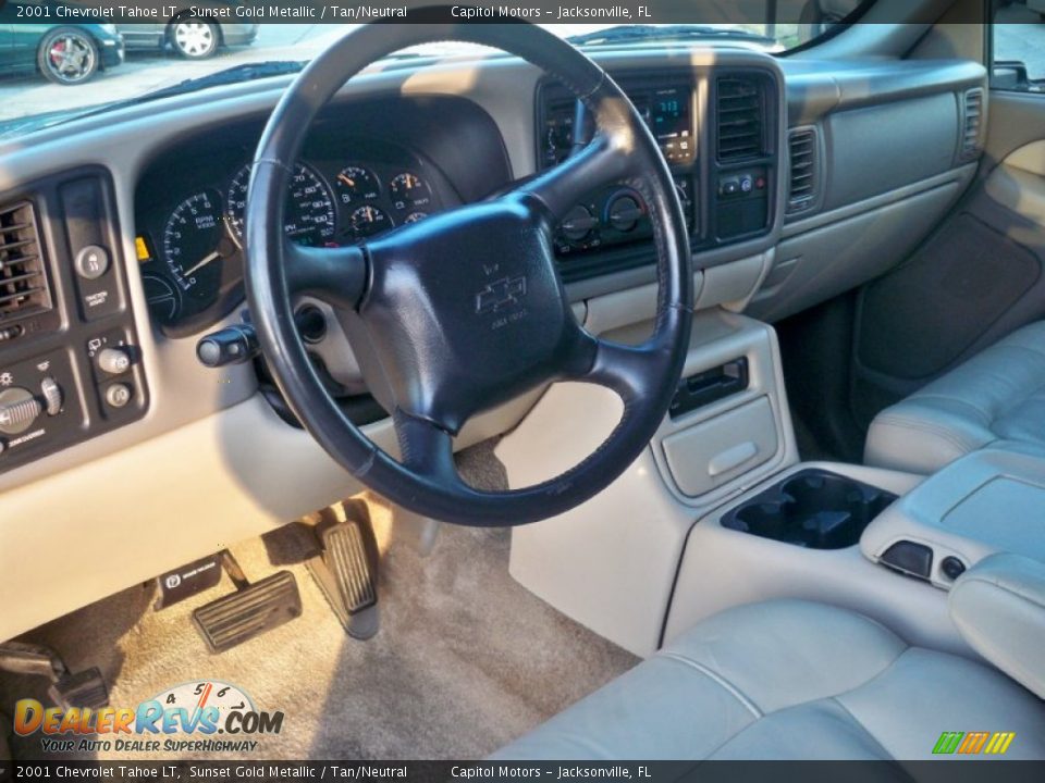 2001 Chevrolet Tahoe LT Sunset Gold Metallic / Tan/Neutral Photo #17
